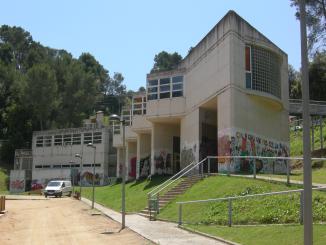 Exterior del Centre Social i Sanitari de La Floresta